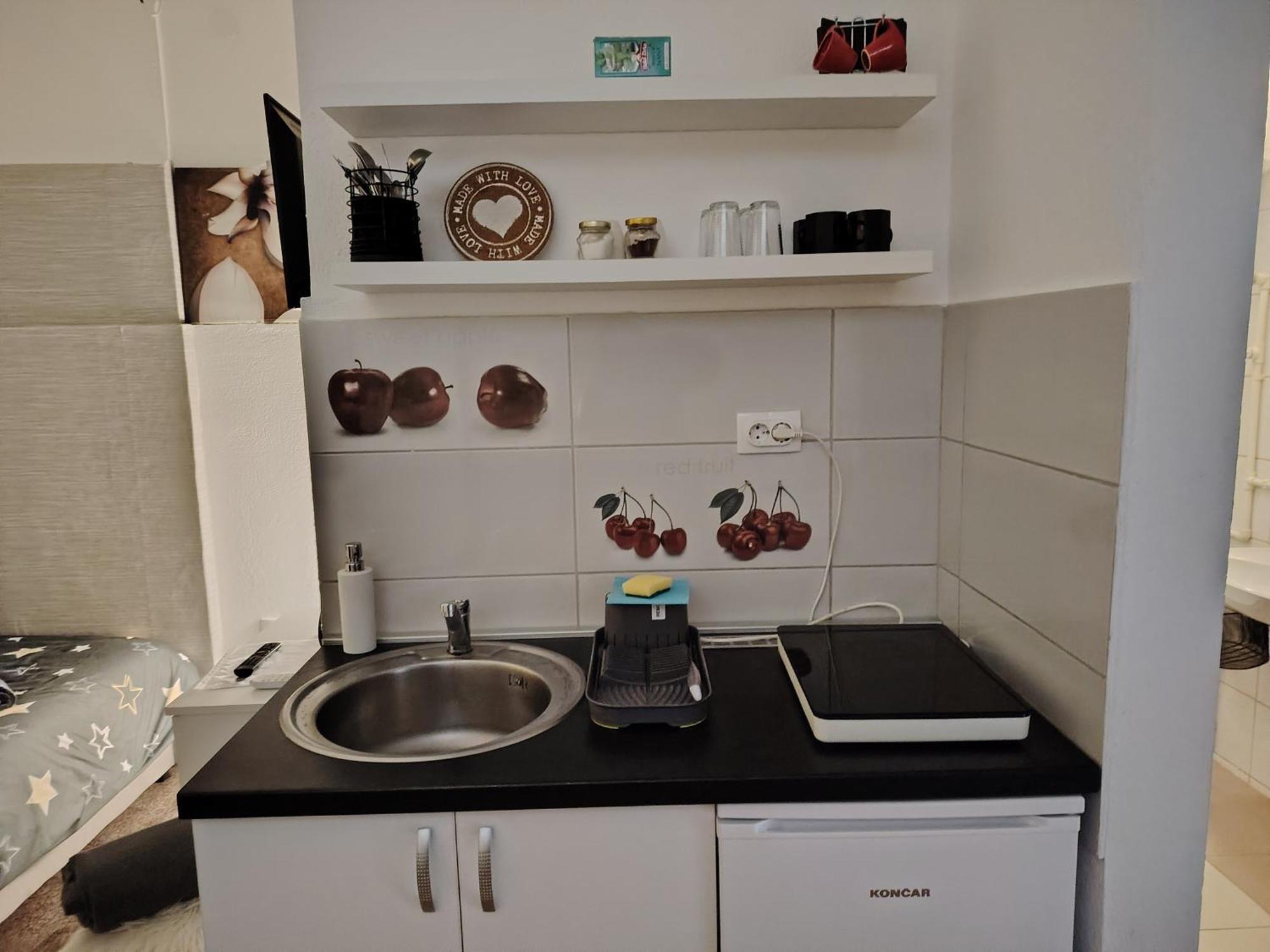 Cozy Max Studio Ягодина Экстерьер фото